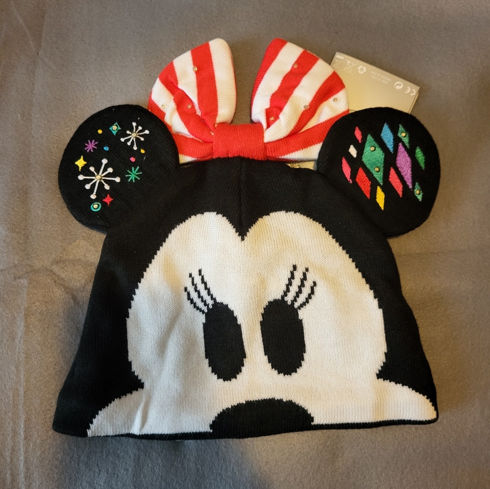 Disney Store Minnie Mouse Share the Magic Knitted Hat For Adults
